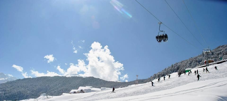 Auli Skiing & Cable Car Tour
